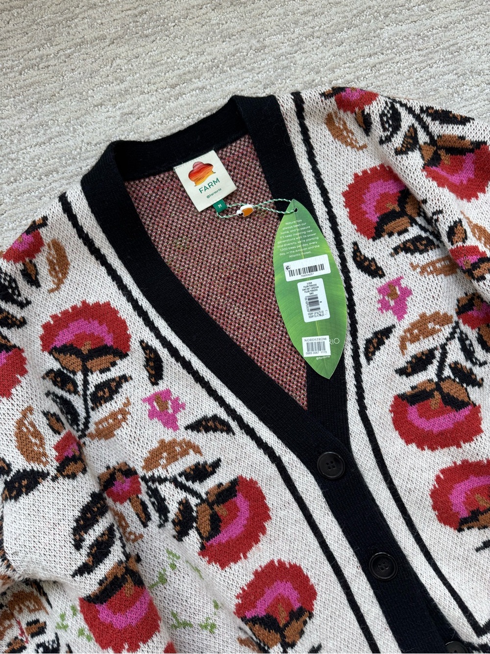 Cute cardigan Size M - Picture 2 of 4